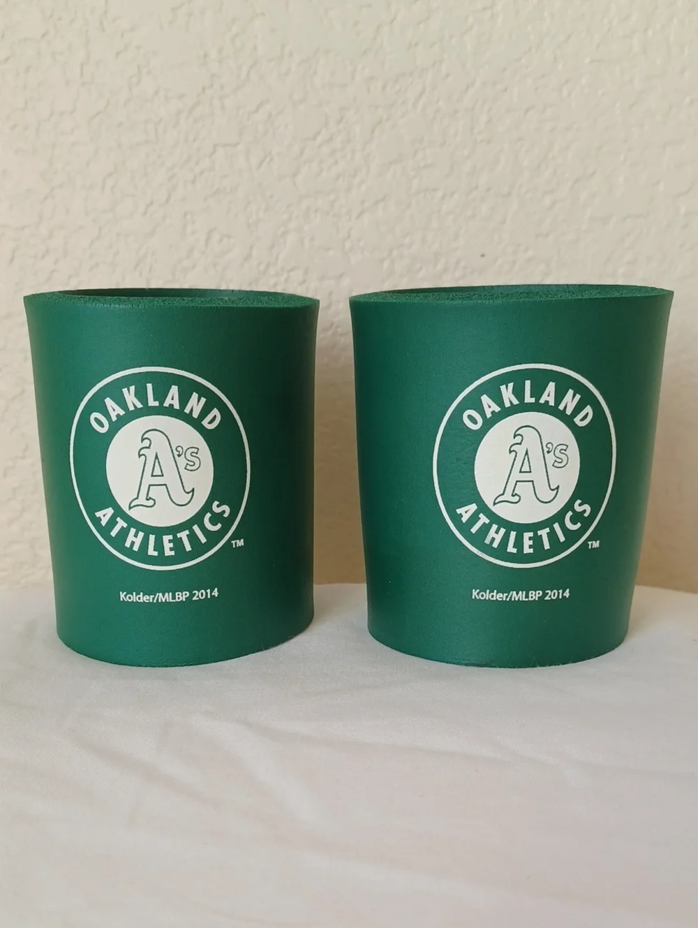 SET OF 2 Oakland Athletics Official Kolder Can Sleeve Koozies Neoprene MLBP 2014